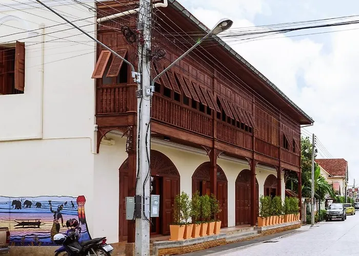 Treetop - Fong Lee Cc Lampang Walking Street